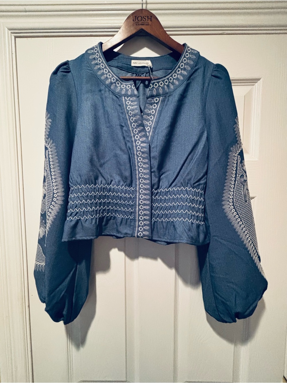 Avec Les Filles Blue Embroidered Peasant Blouse size M.